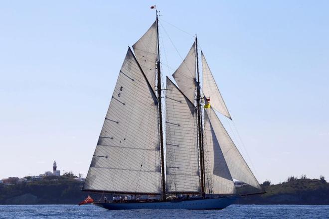 Eleonora crosses the finish line off St. David's Light, Bermuda just before dawn on Wednesday May, 17 ©  Tom Clarke